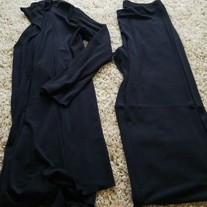 CABI women's leisure/travel set